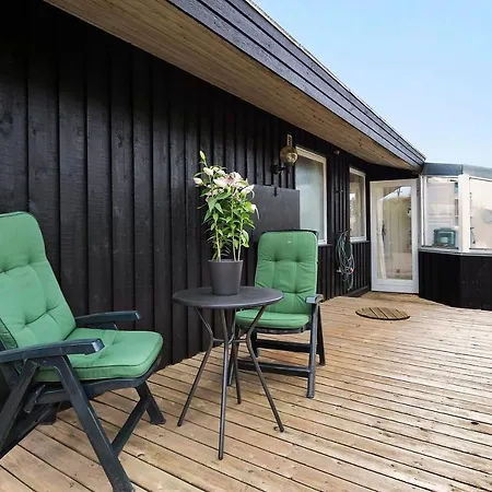 Hébergement de vacances Stunning In W/ 2 Bedrooms Tversted