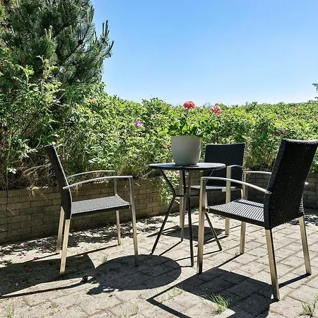 Hébergement de vacances Stunning In W/ 2 Bedrooms