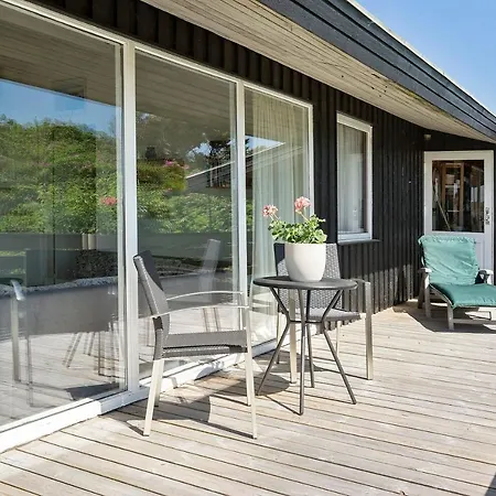 Hébergement de vacances Stunning In W/ 2 Bedrooms