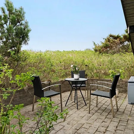 Hébergement de vacances Stunning In W/ 2 Bedrooms *
