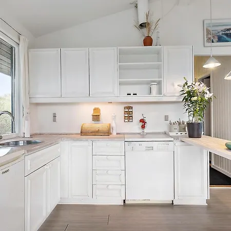 Hébergement de vacances Stunning In W/ 2 Bedrooms