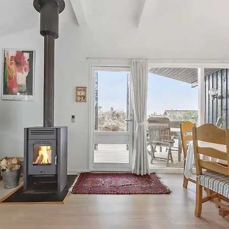 Hébergement de vacances Stunning In W/ 2 Bedrooms